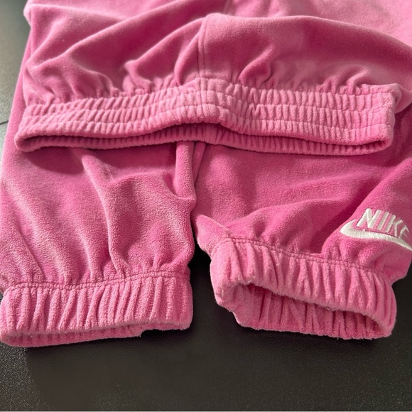 NIKE Girls Velour Set Pink Jacket Full Zip Hood Pants Cinched Ankles Size M 5-6 - Picture 4 of 10